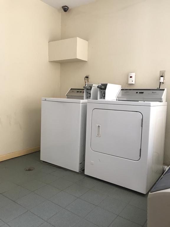 德克萨斯套房酒店 法尔 外观 照片